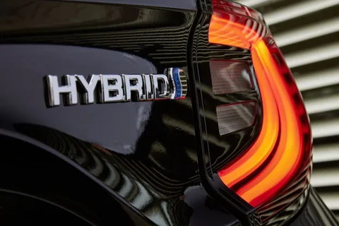 Mazda 2 Hybrid Agile 2022 view 7