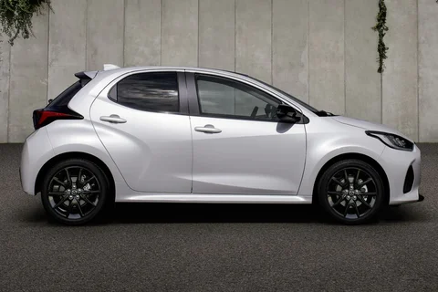 Mazda 2 Hybrid Centre-Line 2023 view 7