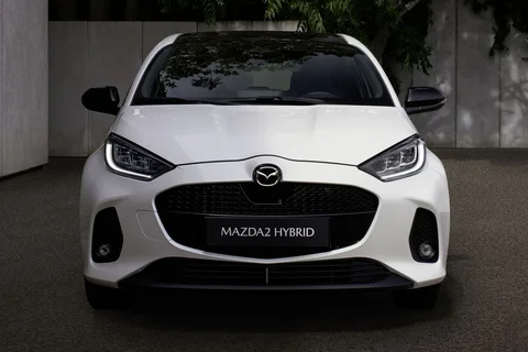 Mazda 2 Hybrid Centre-Line 2023 view 8