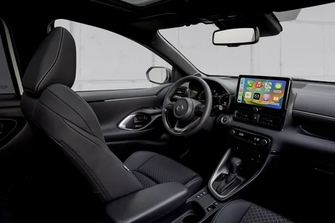 Mazda 2 Hybrid Centre-Line 2023 view 9