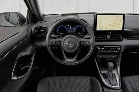 Mazda 2 Hybrid Centre-Line 2023 view 10