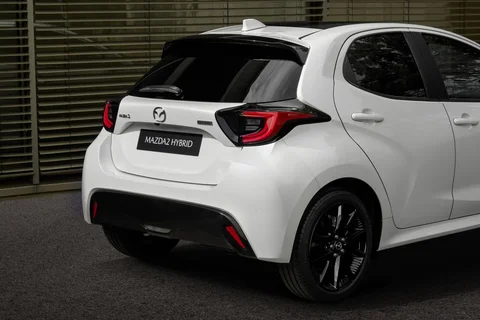Mazda 2 Hybrid Centre-Line 2023 view 12