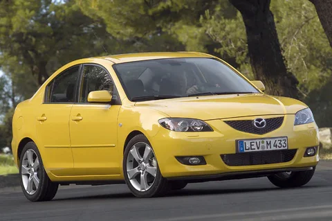 Mazda 3 Sedan 2.0 Active 2003 view 4
