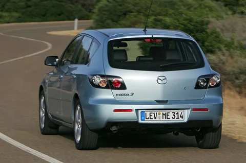 Mazda 3 2.0 CiTD hp Executive 2007 view 3