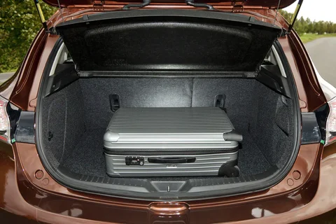 Mazda 3 1.6 CiTD TS+ 2011 view 12