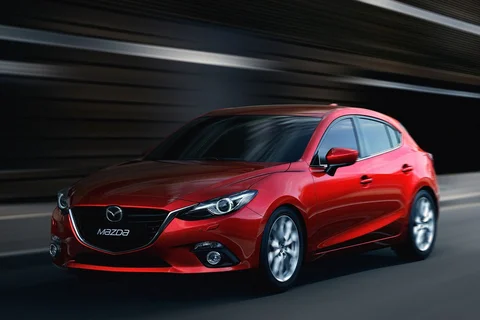 Mazda 3 SkyActiv-G 2.0 120 TS 2013 view 2