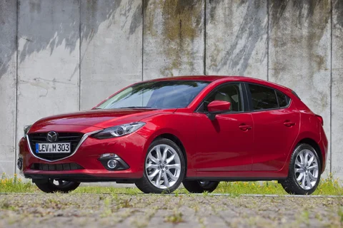 Mazda 3 SkyActiv-G 2.0 120 TS 2013 view 11