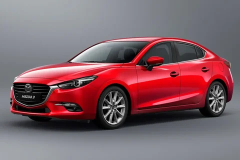 Mazda 3 Sedan SkyActiv-D 2.2 150 GT-M 2016 view 3