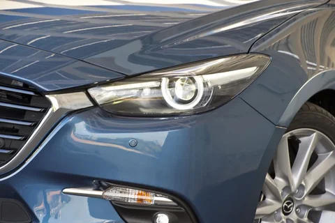 Mazda 3 SkyActiv-G 1.5 100 S 2016 view 8