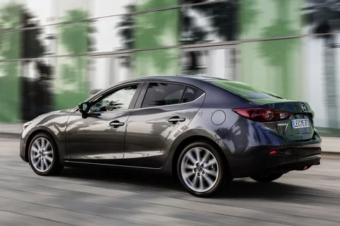 Mazda 3 Sedan SkyActiv-D 2.2 150 GT-M 2016 view 9
