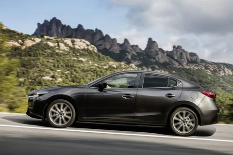 Mazda 3 Sedan SkyActiv-D 2.2 150 GT-M 2016 view 12