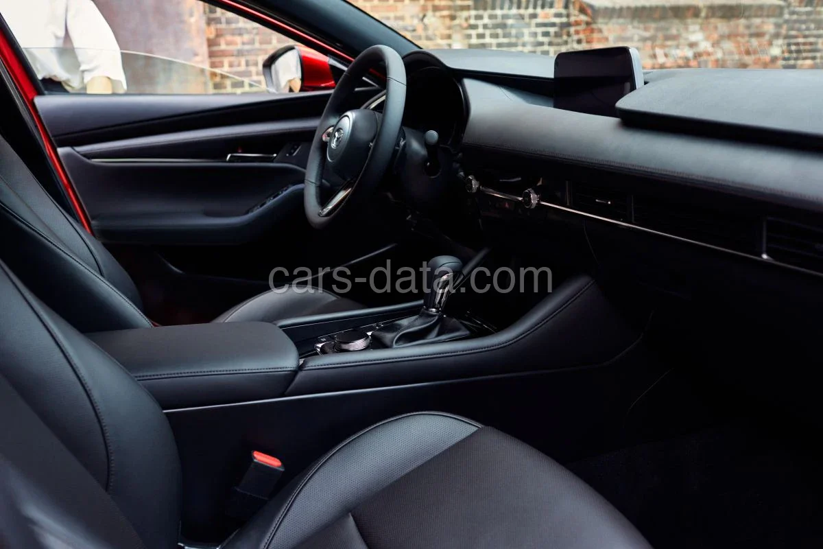 Mazda 3 SkyActiv-X 2.0 180 2019 front view