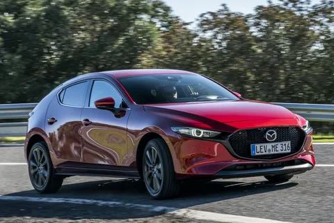 Mazda 3 SkyActiv-X 2.0 180 2019 view 10