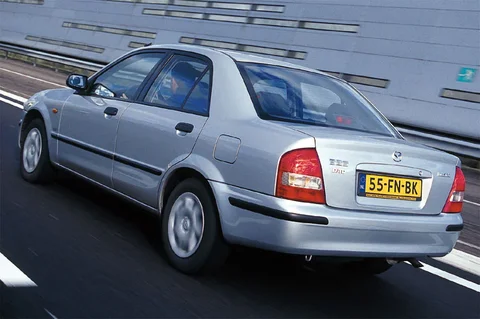 Mazda 323 Sedan 2.0 DiTD LS 1999 view 4