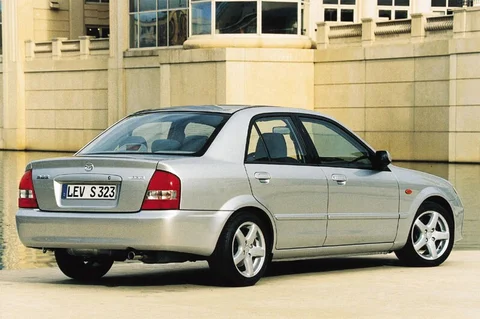 Mazda 323 Sedan 2.0 DiTD Touring 2001 view 4