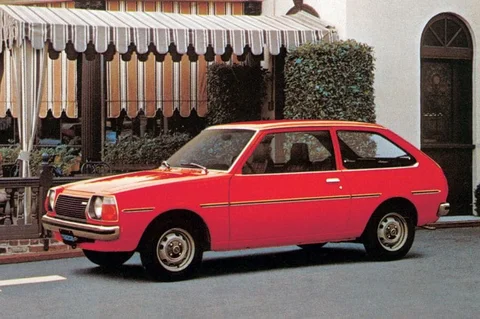 Mazda 323 1.4 SSP 1979 view 3