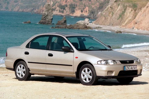 Mazda 323 Sedan 2.0 D GLX 1997 view 2