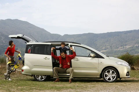 Mazda 5 1.8 TS 2009 view 2