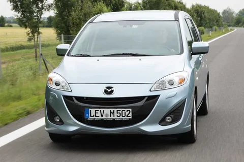 Mazda 5 1.8 TS 2010 view 3