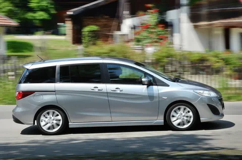 Mazda 5 1.8 TS 2010 view 12