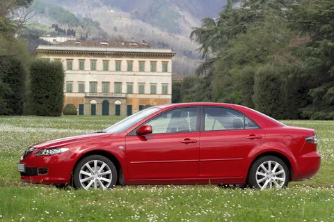 Mazda 6 1.8 Exclusive 2005 view 2