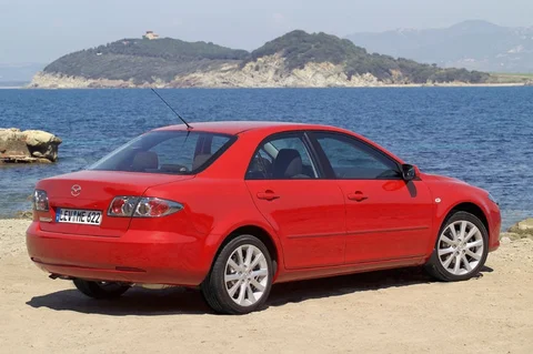Mazda 6 1.8 Exclusive 2005 view 4