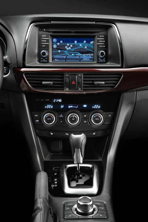 Mazda 6 SkyActiv-D 2.2 150hp S 2013 view 4
