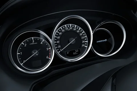 Mazda 6 SkyActiv-G 2.0 145 S 2015 view 3