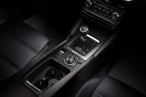 Mazda 6 SkyActiv-G 2.0 145 S 2015 view 4