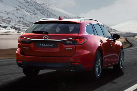 Mazda 6 SportBreak SkyActiv-G 2.0 145 TS 2015 view 5