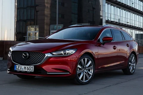 Mazda 6 SportBreak SkyActiv-D 2.2 150 2019 view 6