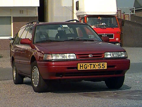 Mazda 626 Wagon 2.0i LX 1992 view 2