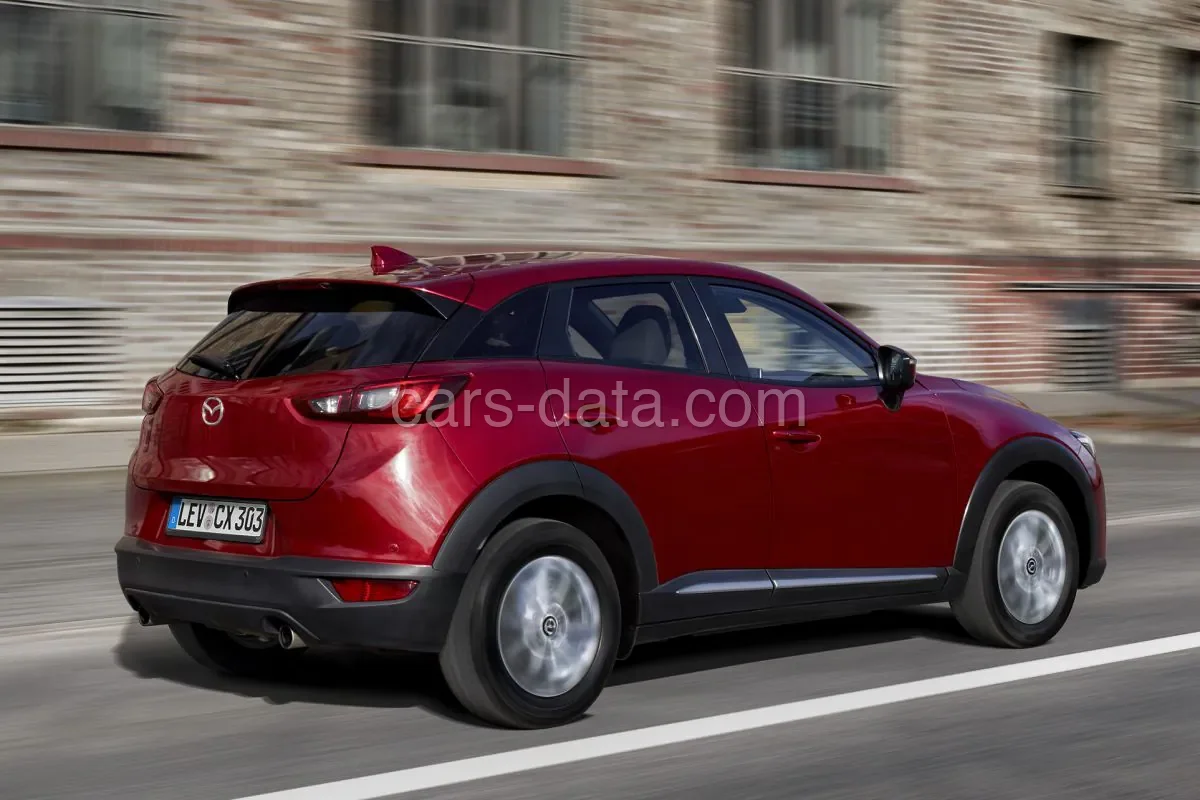 Mazda CX-3 SkyActiv-D 105 GT-M 2015 front view