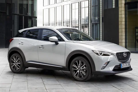 Mazda CX-3 SkyActiv-D 105 GT-M 2015 view 3