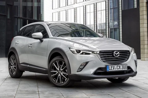 Mazda CX-3 SkyActiv-D 105 GT-M 2015 view 6