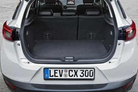 Mazda CX-3 SkyActiv-D 105 GT-M 2015 view 9