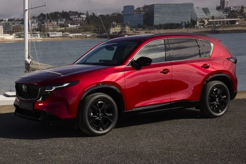 Mazda CX-5 E-SkyActiv G 141 M Hybrid Centre-Line 2025 view 4