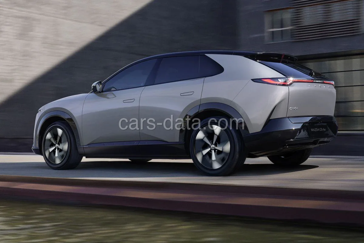 Mazda CX-6e 78 kWh Takumi 2026 front view