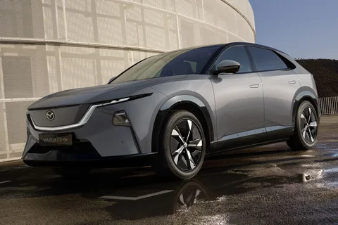 Mazda CX-6e 78 kWh Takumi 2026 view 6