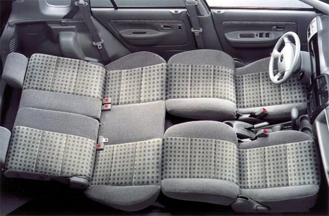 Mazda Demio 1.5 Exclusive 2000 view 7