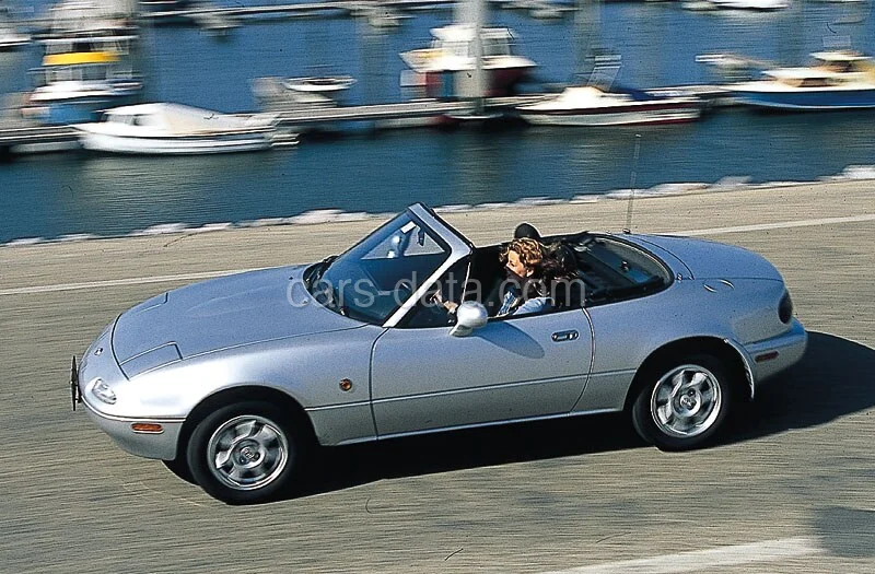 Mazda MX-5 1990 — exterior 1