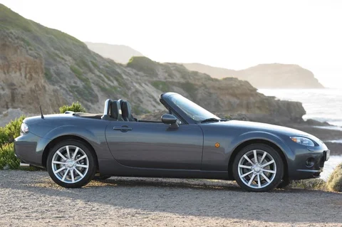 Mazda MX-5 2.0 S-VT Touring 2005 view 2