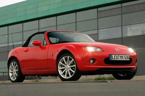 Mazda MX-5 2.0 S-VT Touring 2005 view 4