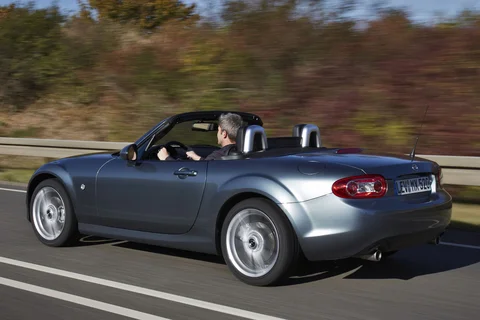 Mazda MX-5 2.0 GT-M 2013 view 2