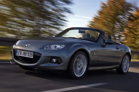 Mazda MX-5 2.0 GT-M 2013 view 6