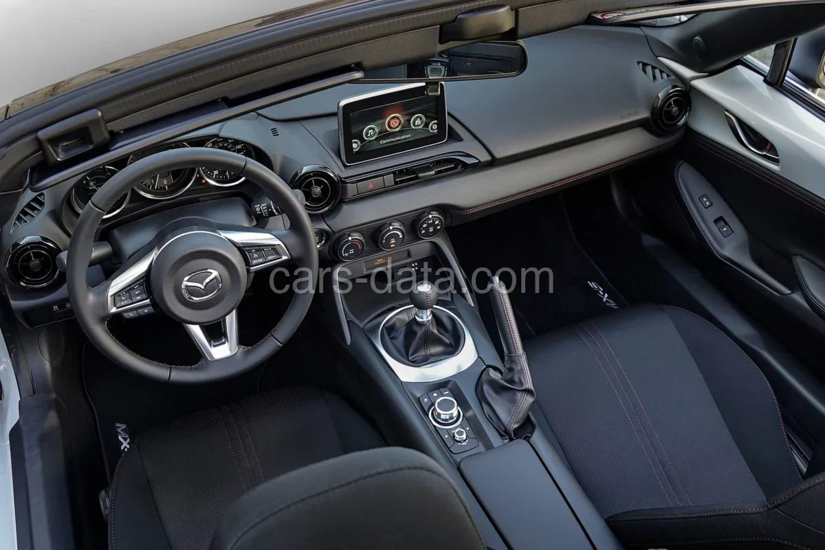 Mazda MX-5 SkyActiv-G 184 TS 2018 front view