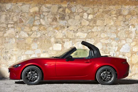 Mazda MX-5 SkyActiv-G 184 TS 2018 view 8