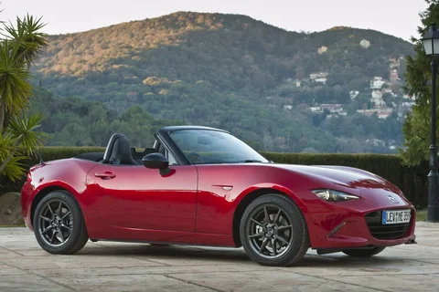 Mazda MX-5 SkyActiv-G 184 TS 2018 view 11