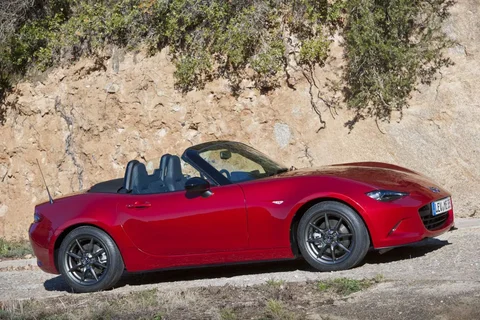 Mazda MX-5 SkyActiv-G 184 TS 2018 view 12