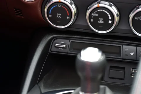 Mazda MX-5 RF SkyActiv-G 184 TS 2018 view 2